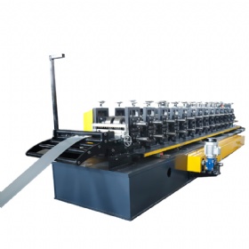 Roll forming machine